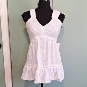 Nwt Angie White Flowy Tank Top Size Small